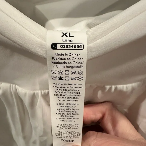 HALARA brand new xl long Women's white 2 in 1 softly airy Athletic Shorts - Picture 3 of 7